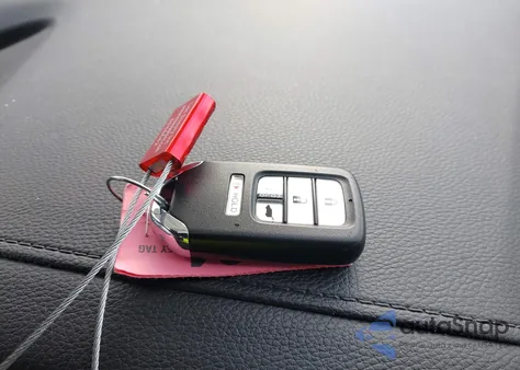 2022 Honda Pilot Awd Touring 7 Passenger z USA, uszkodzony, nr VIN 5FNYF6H64NB001352